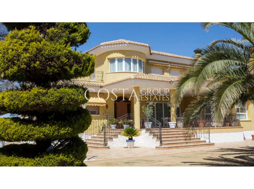 Herverkoop - Villa -
Yecla - Yecla Centro