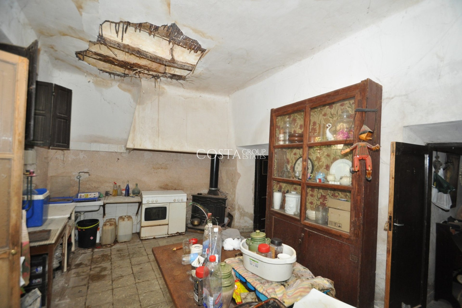 Herverkoop - Villa -
Yecla - Yecla Centro