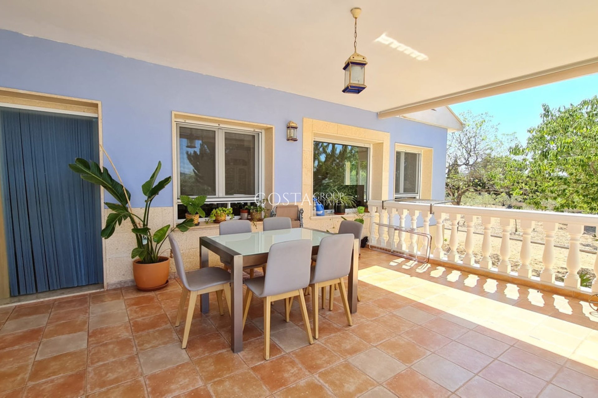 Herverkoop - Villa -
Yecla - Yecla Centro