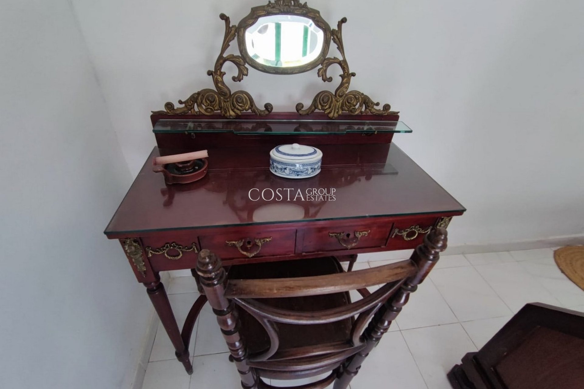 Herverkoop - Villa -
Yecla - Yecla Centro