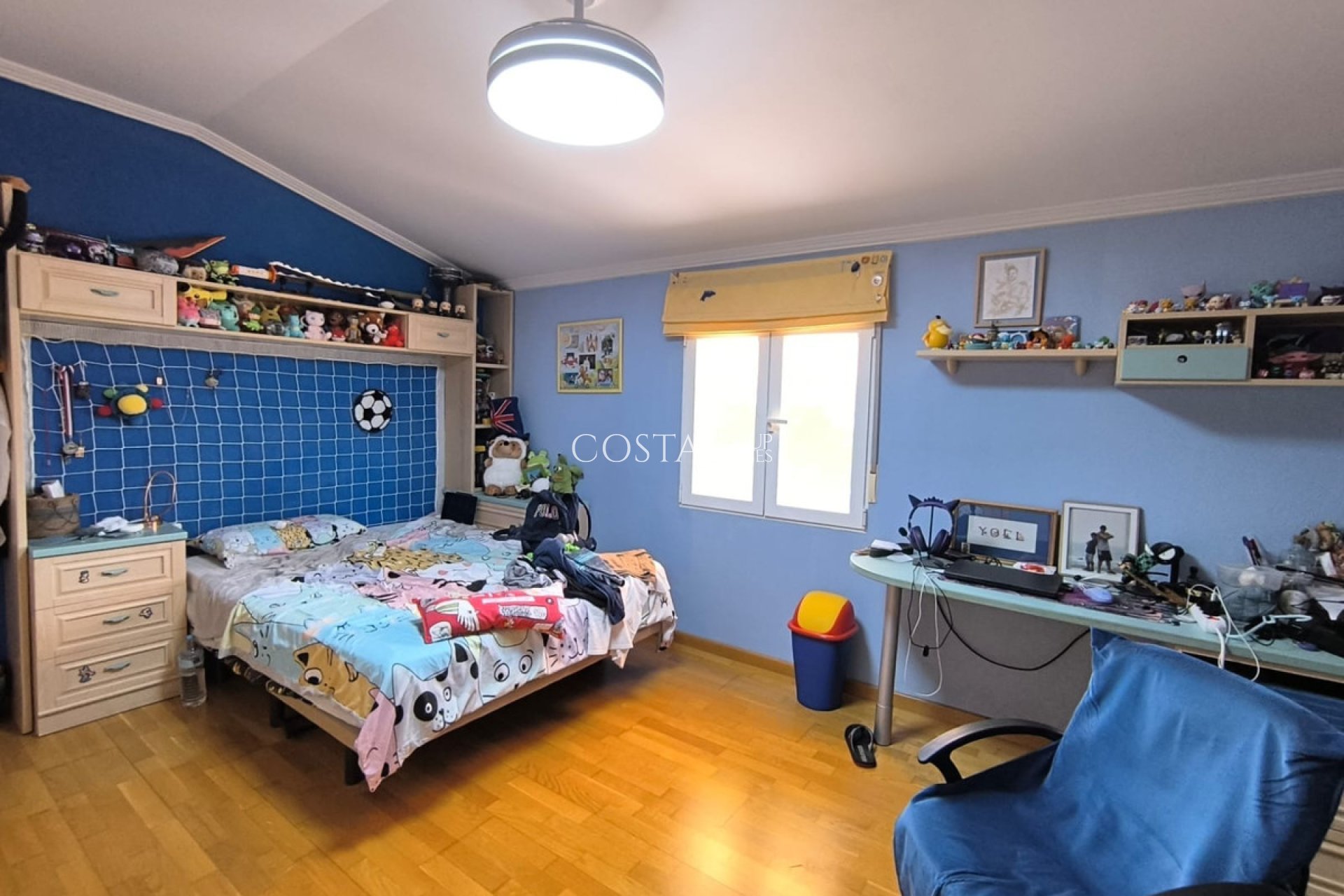 Herverkoop - Villa -
Yecla - Yecla Centro