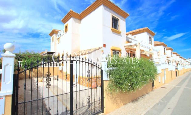 House - Resale - Orihuela - Villamartin
