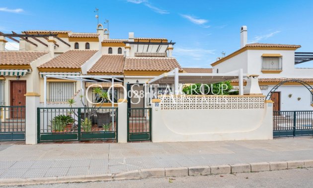 House - Wiederverkauf - Orihuela Costa - La Zenia