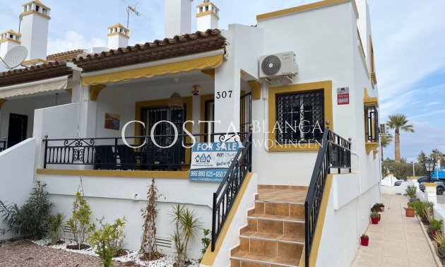 Huis - Herverkoop -
            Orihuela Costa - CBW-627