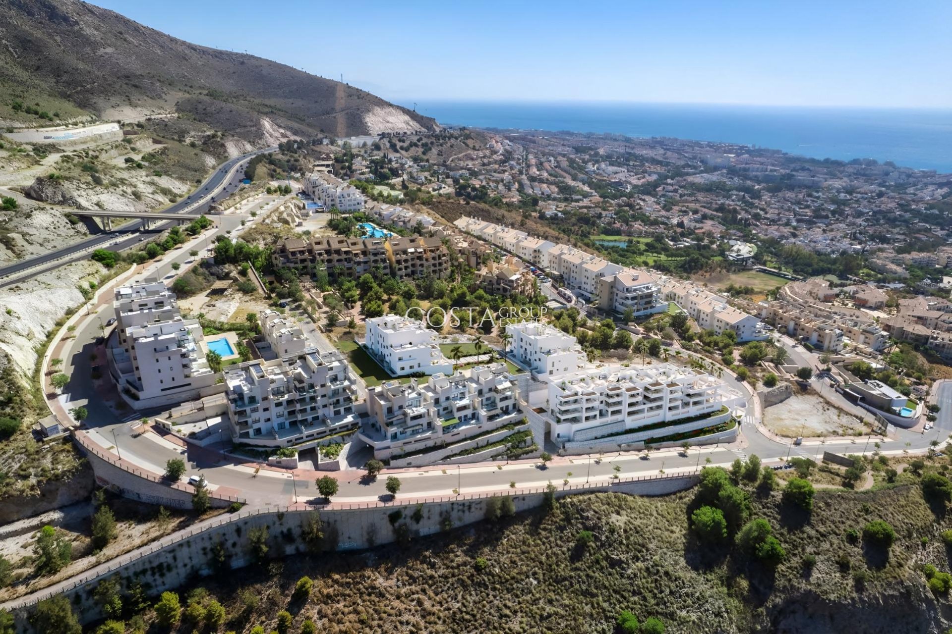 Neue Gebäude - Apartment -
Benalmádena - Hospital Xanit