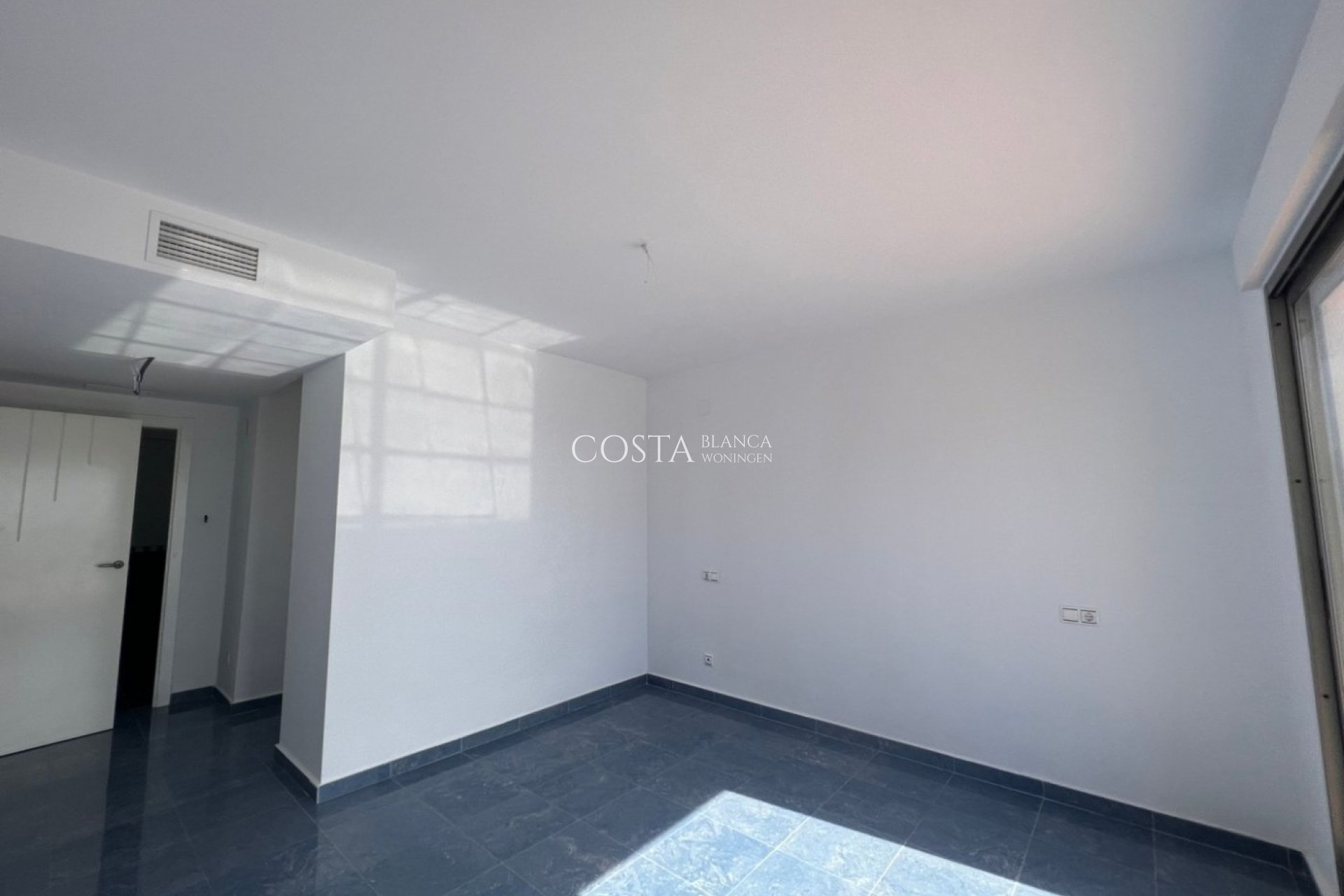 Neue Gebäude - Apartment -
Calpe