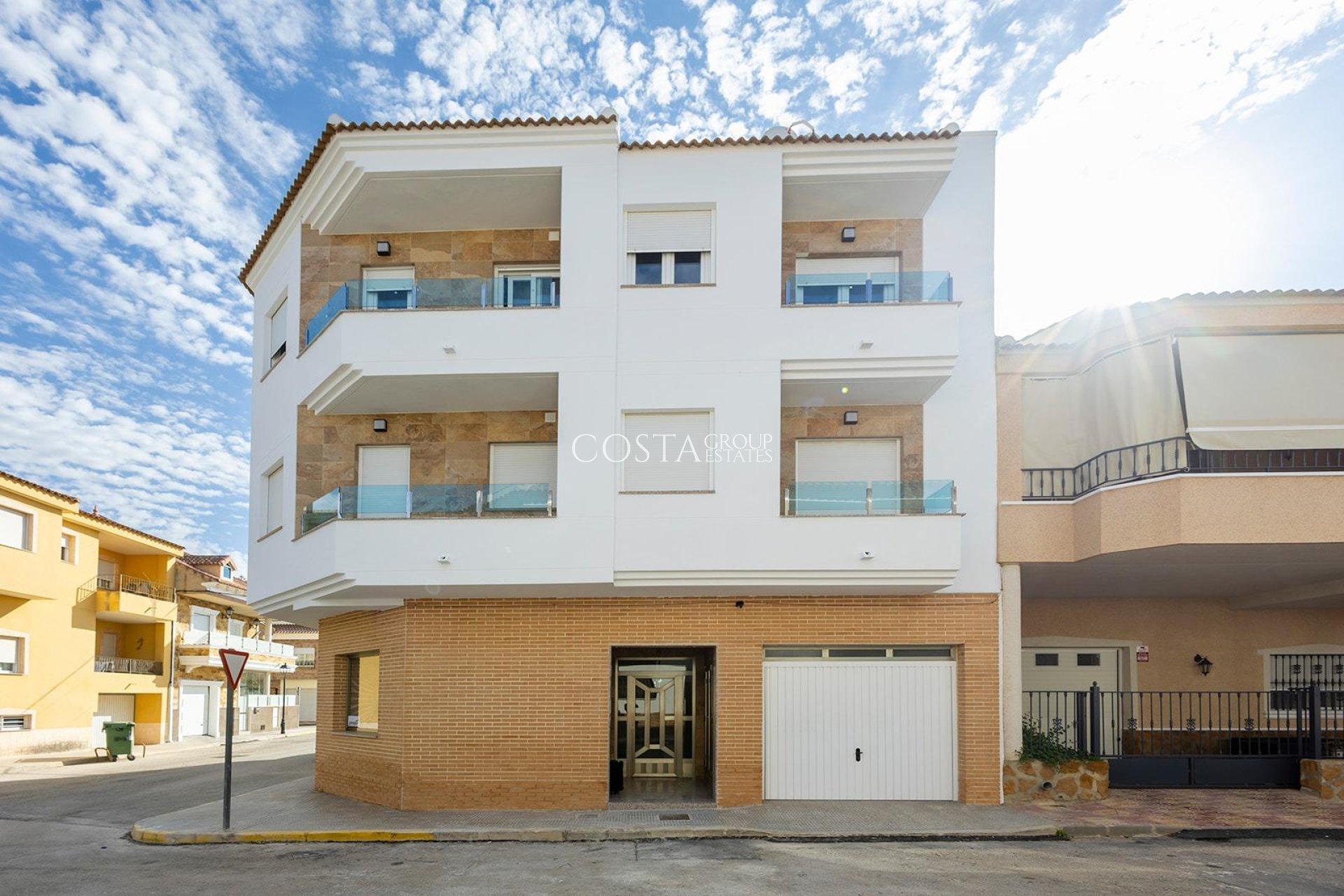 Neue Gebäude - Apartment -
Jacarilla - pueblo