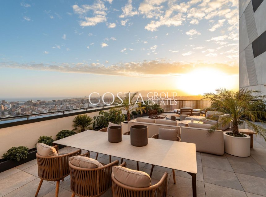 Neue Gebäude - Apartment -
Málaga - Centro
