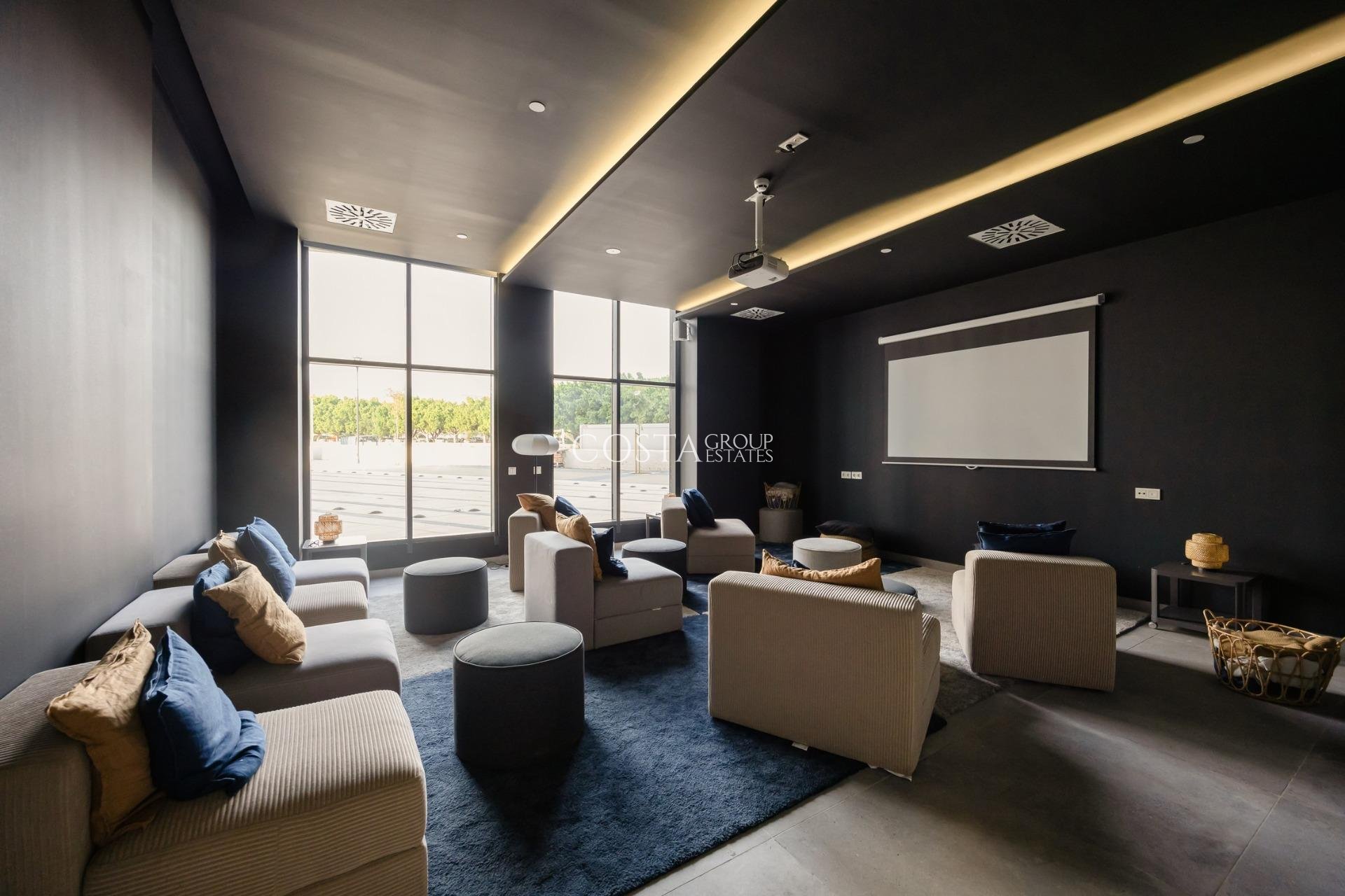 Neue Gebäude - Apartment -
Málaga - Centro