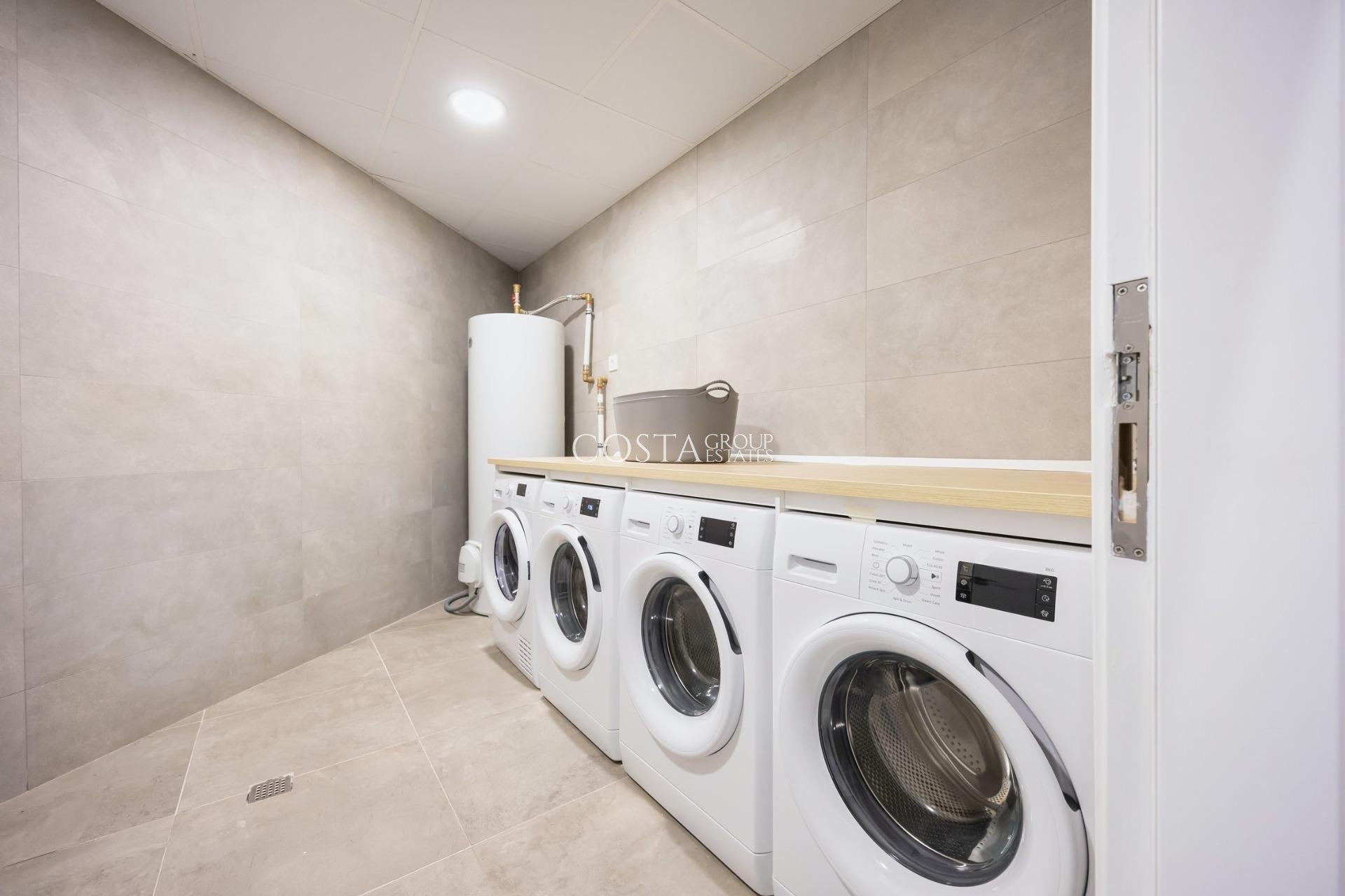 Neue Gebäude - Apartment -
Málaga - Centro
