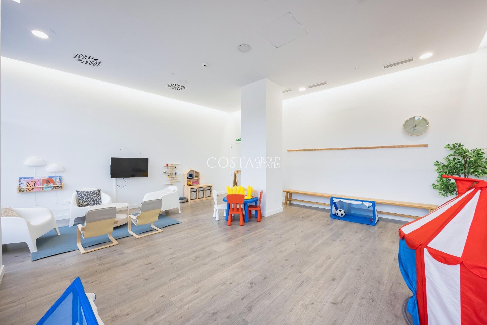 Neue Gebäude - Apartment -
Málaga - Centro