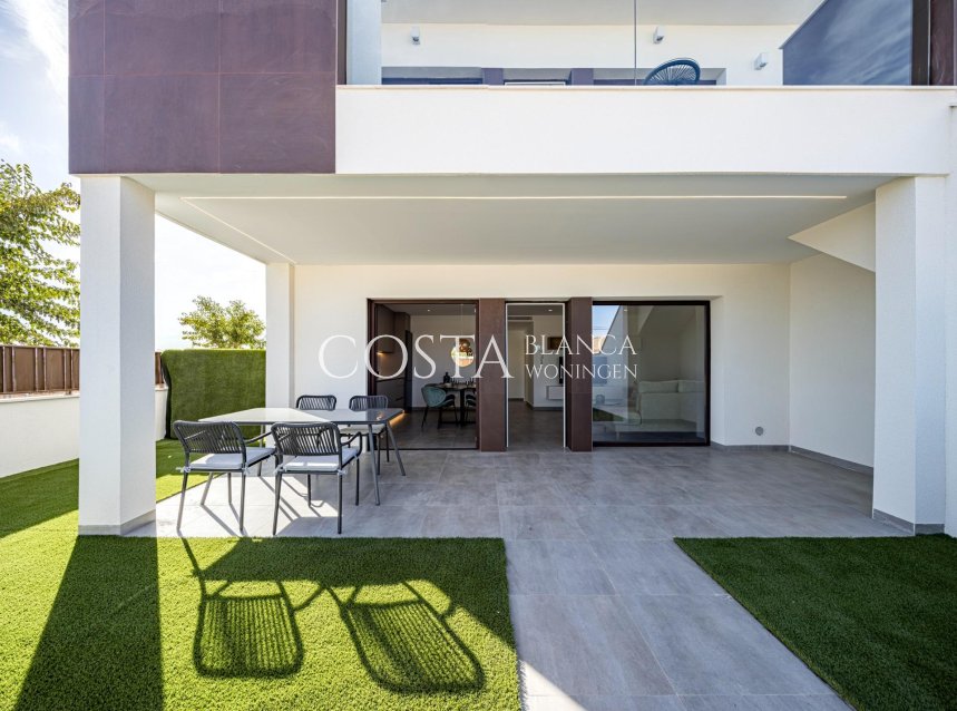 Neue Gebäude - Apartment -
Pilar de la Horadada