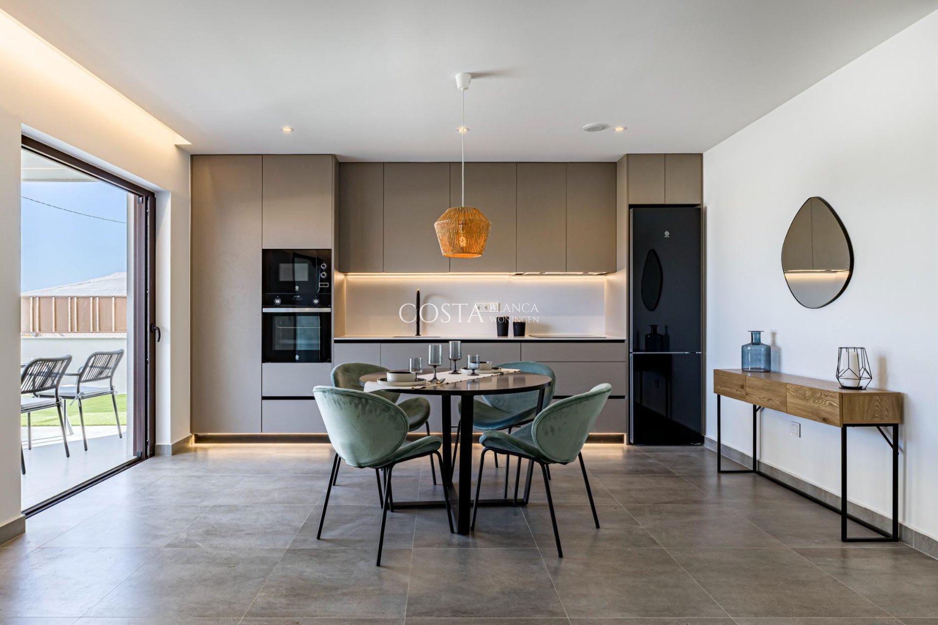 Neue Gebäude - Apartment -
Pilar de la Horadada