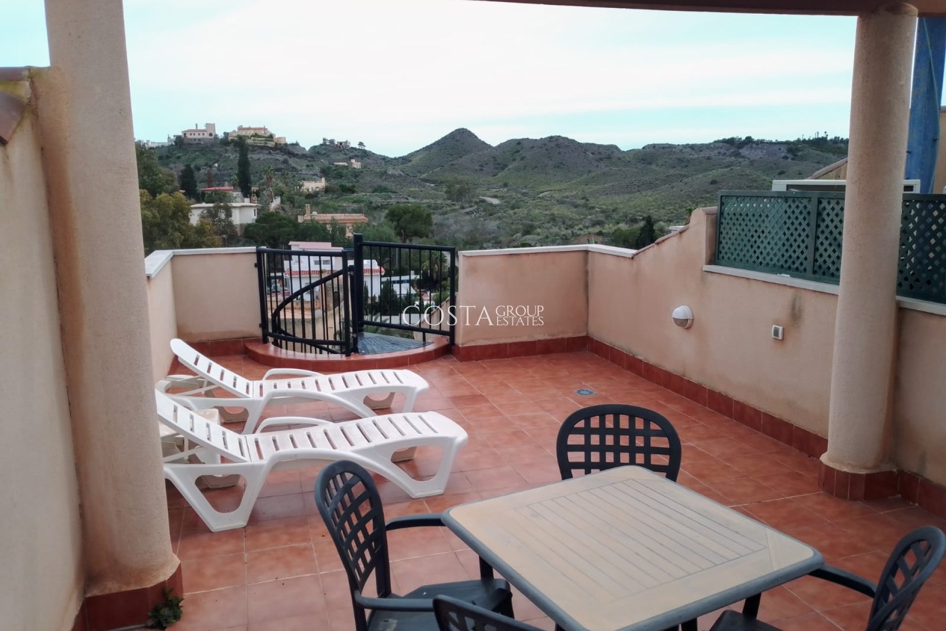 Neue Gebäude - Apartments -
Aguilas