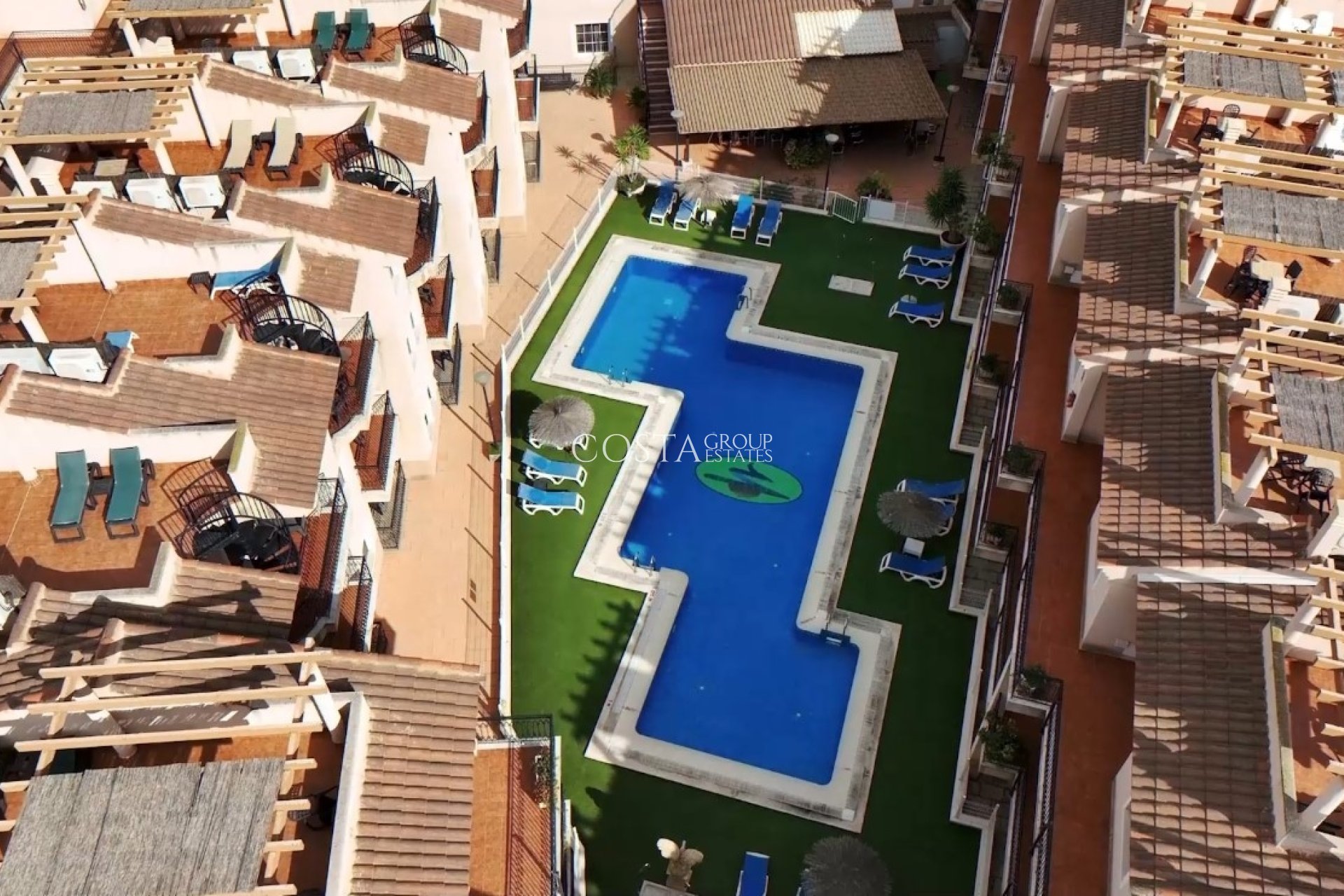 Neue Gebäude - Apartments -
Aguilas