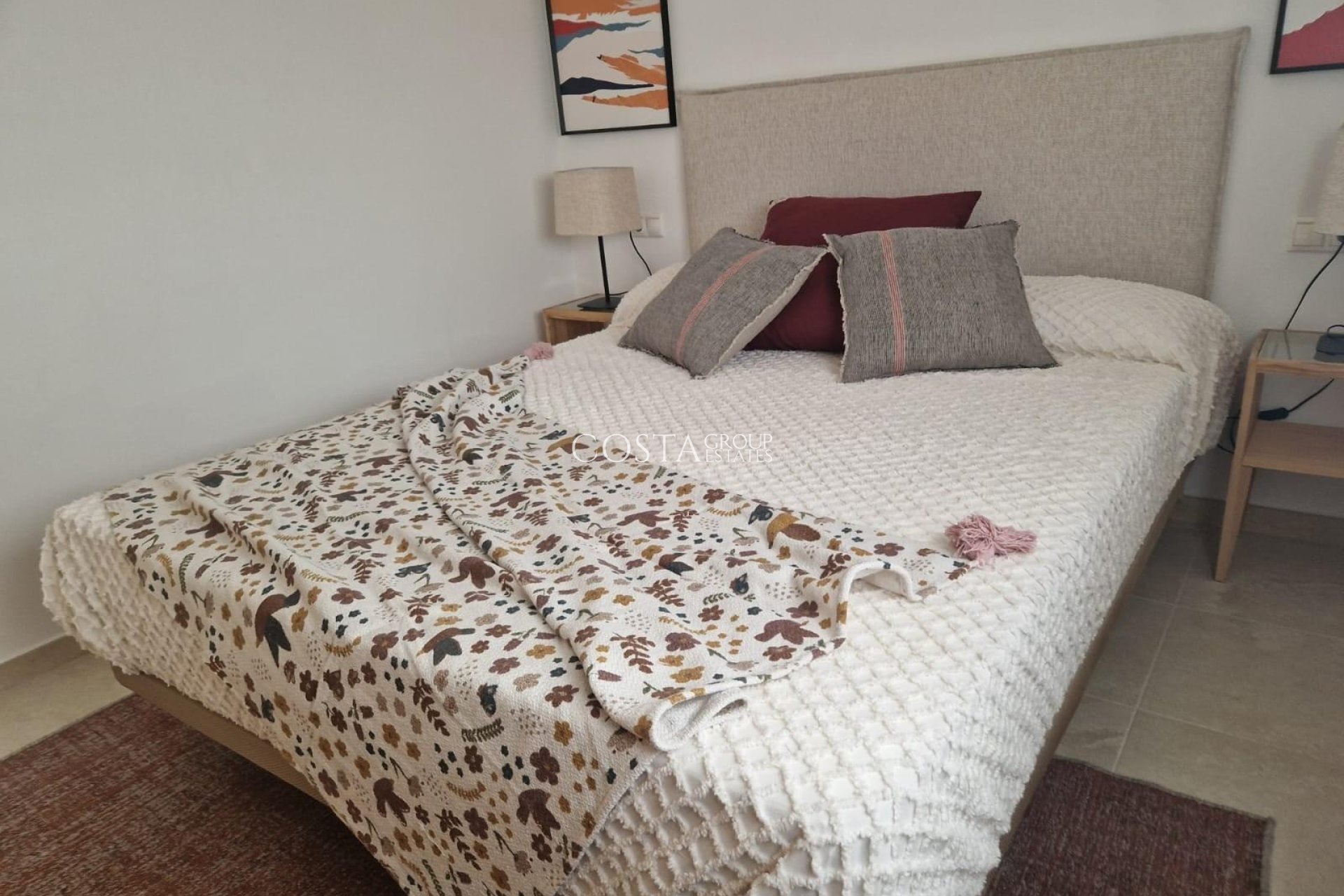 Neue Gebäude - Apartments -
Avileses - pueblo