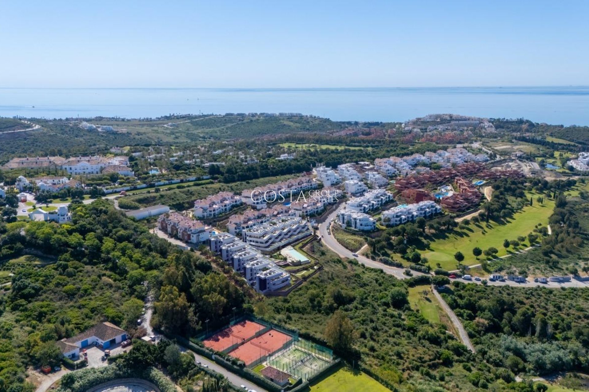 Neue Gebäude - Apartments -
Casares - Casares Golf