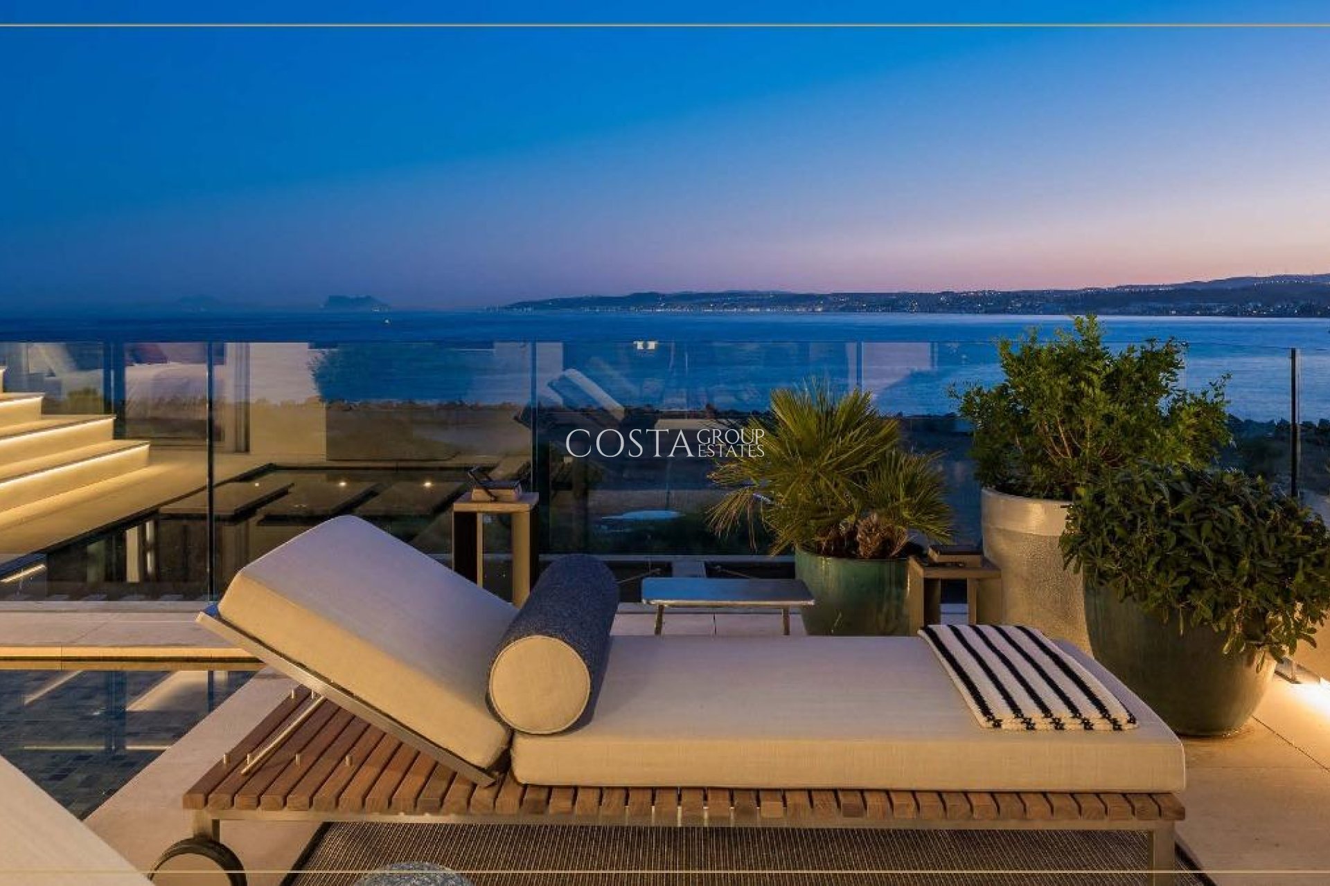 Neue Gebäude - Apartments -
Estepona - Playa del Cristo