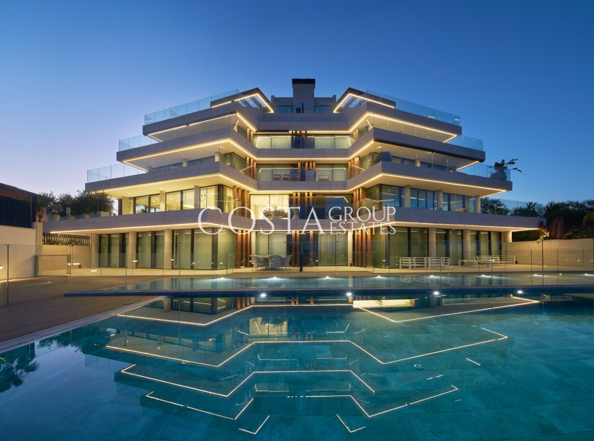 Neue Gebäude - Apartments -
Estepona