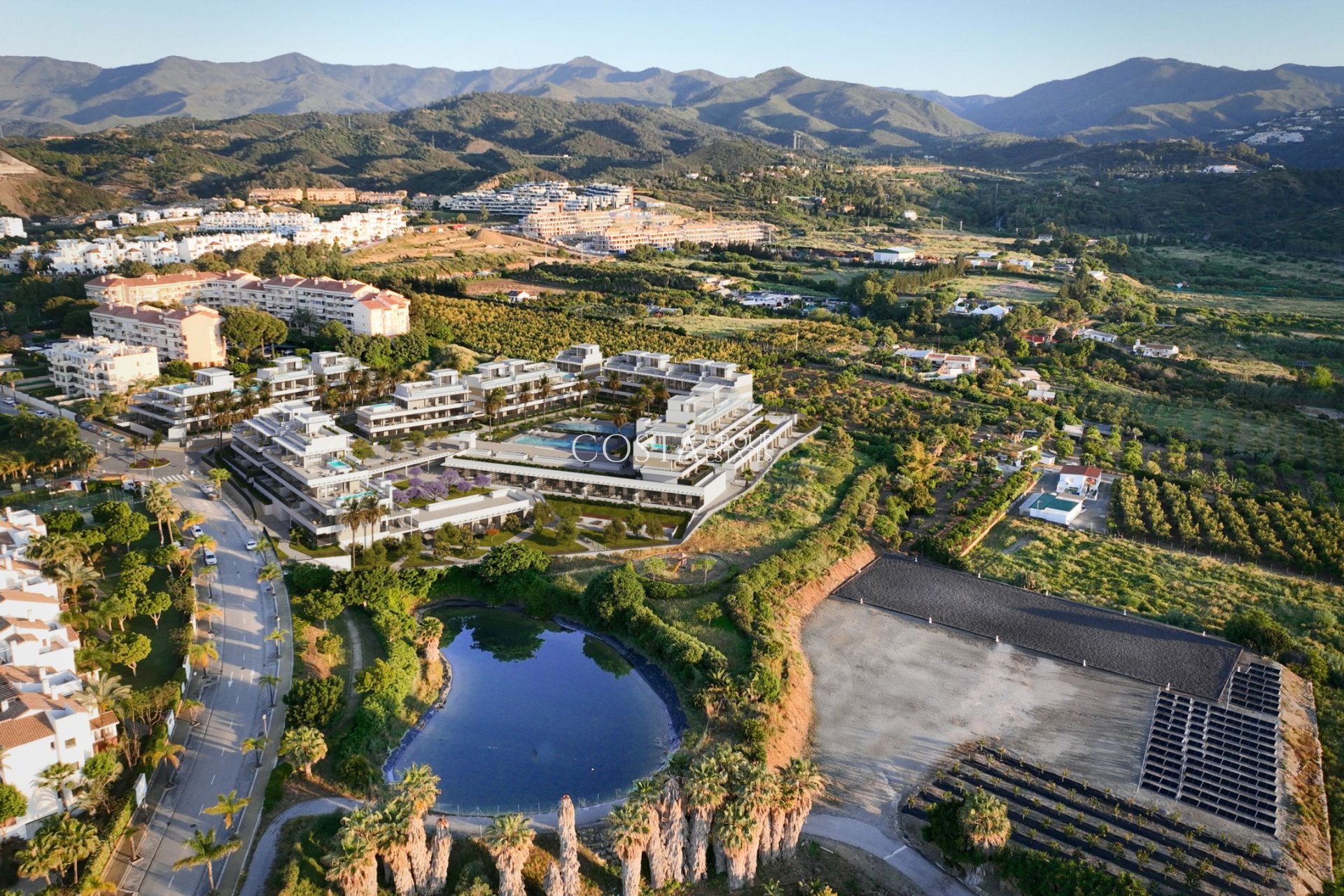 Neue Gebäude - Apartments -
Estepona