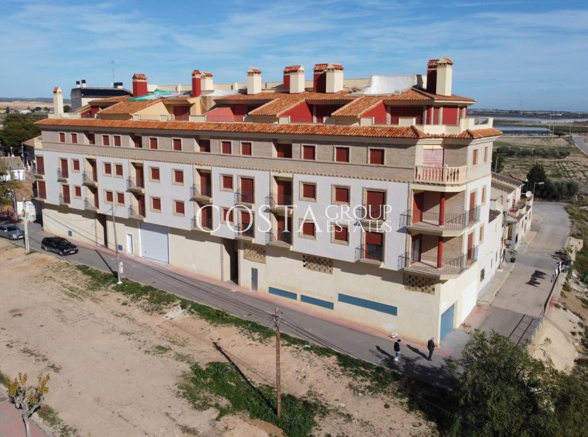 Neue Gebäude - Apartments -
Jerónimo y Avileses