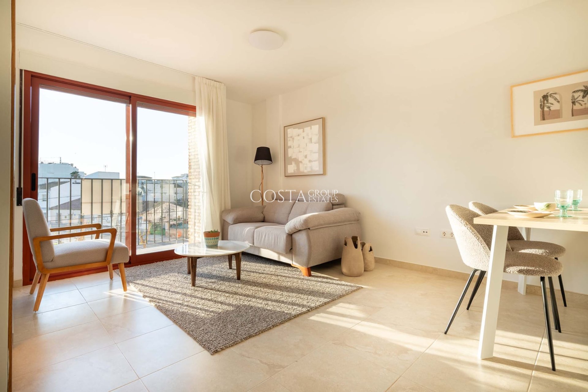Neue Gebäude - Apartments -
Jerónimo y Avileses