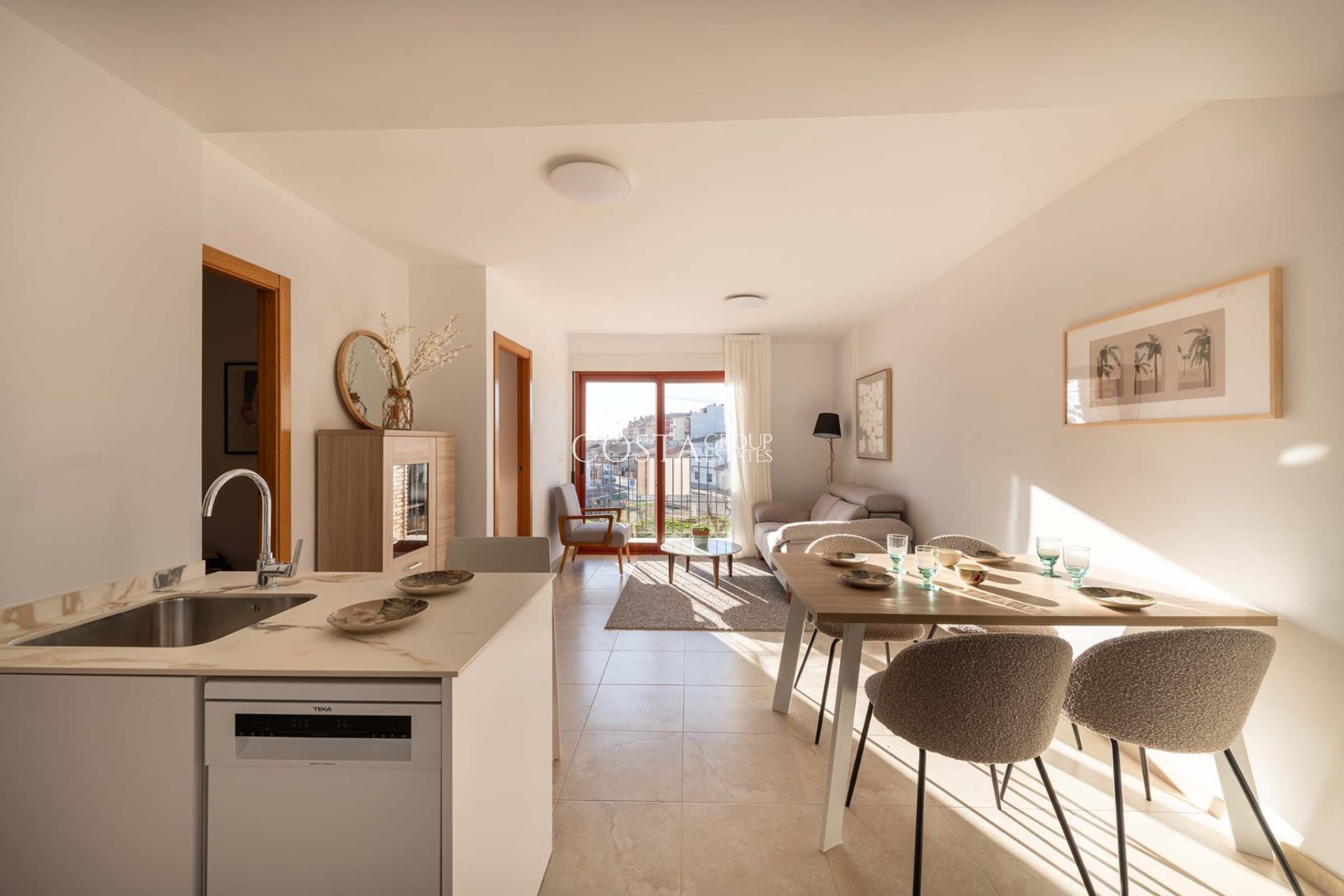 Neue Gebäude - Apartments -
Jerónimo y Avileses