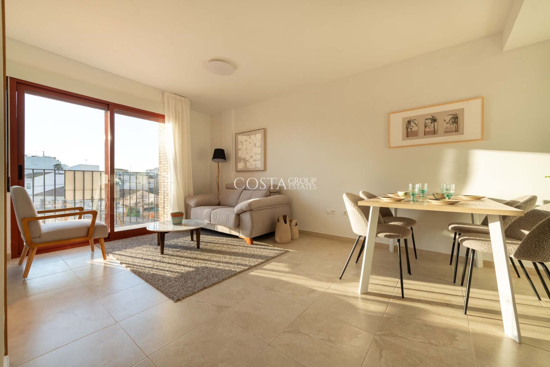 Neue Gebäude - Apartments -
Jerónimo y Avileses
