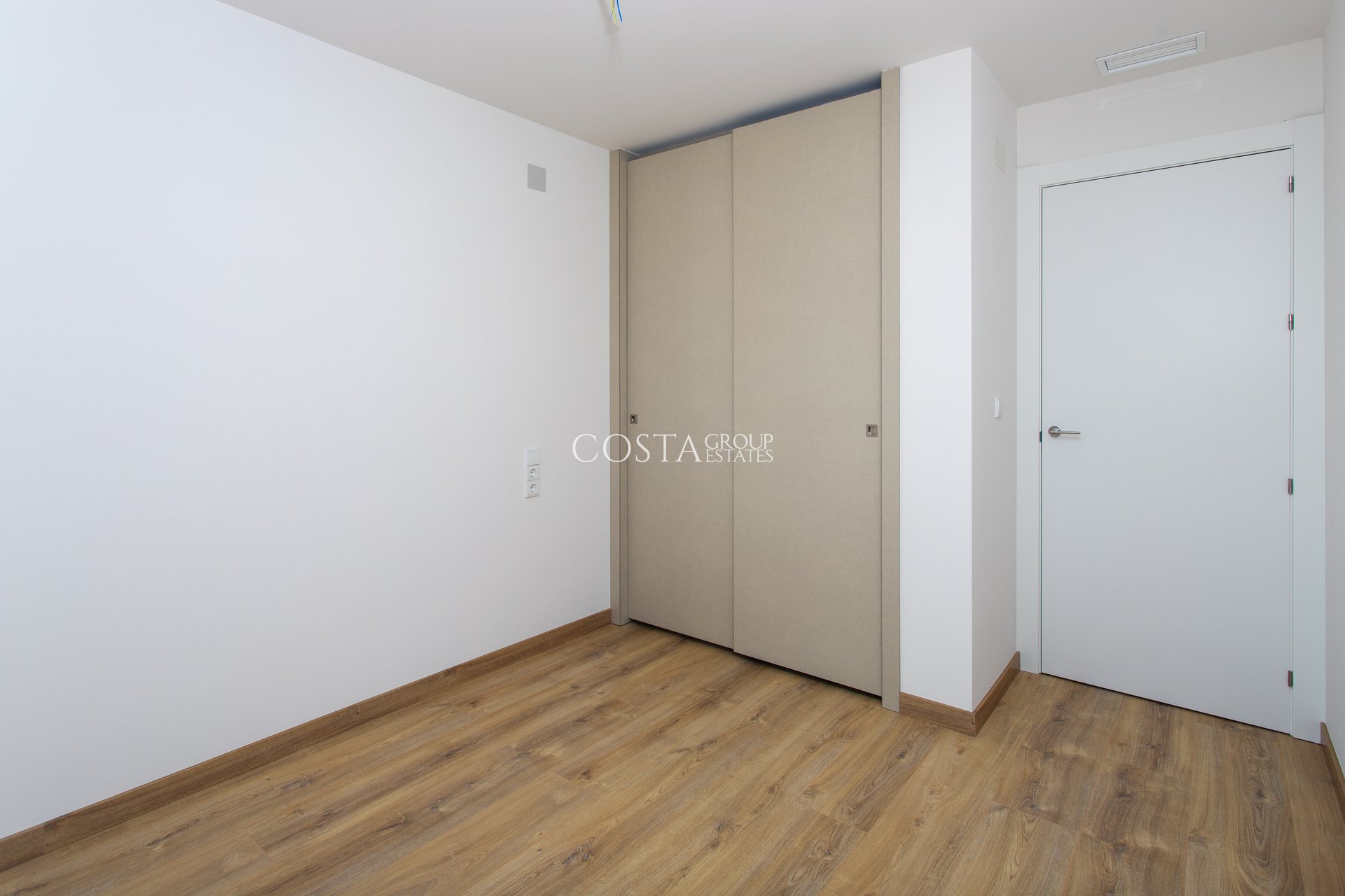 Neue Gebäude - Apartments -
La Canalosa