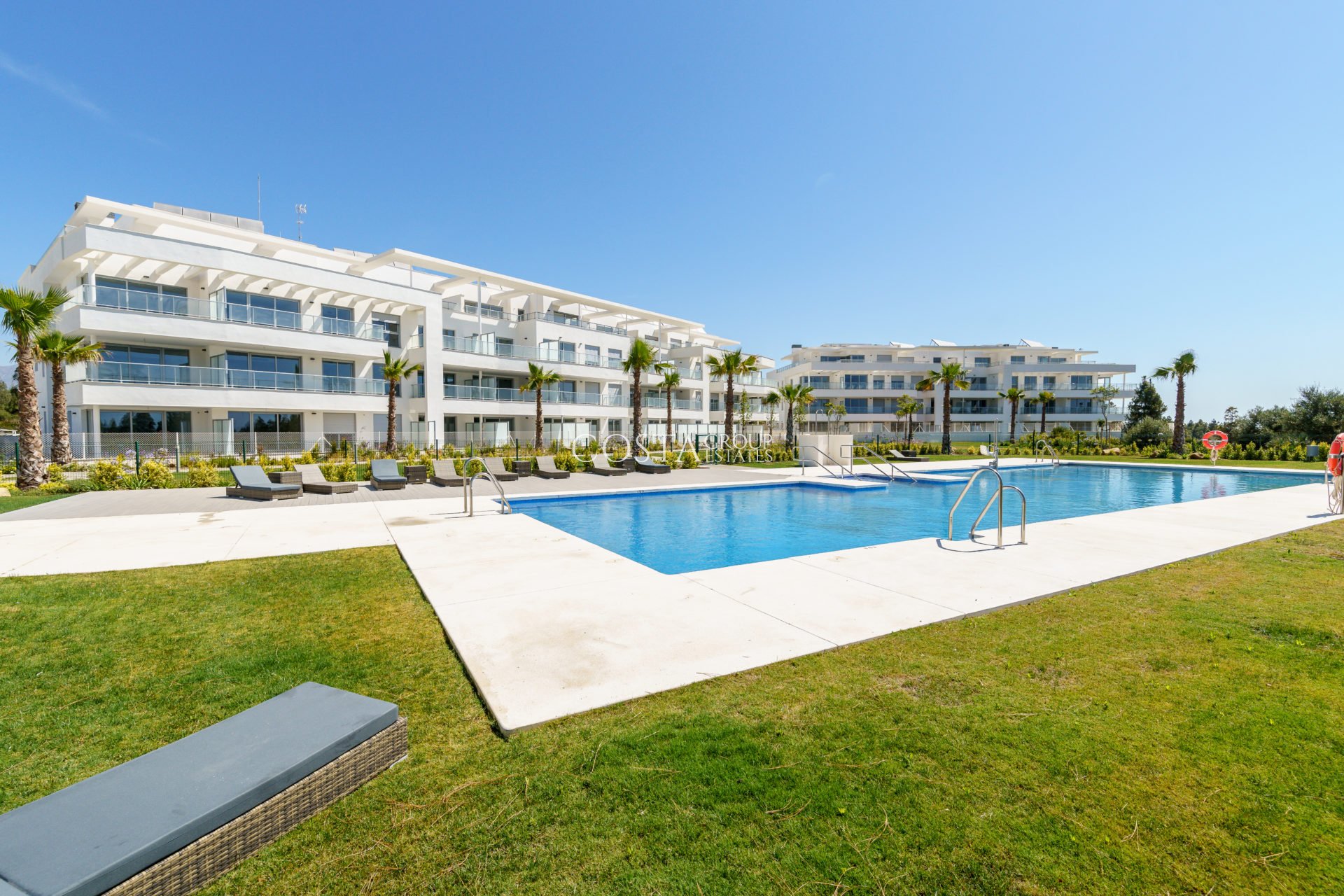 Neue Gebäude - Apartments -
Las Lagunas de Mijas