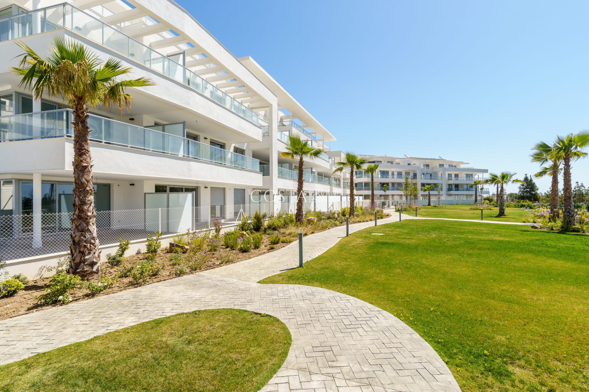 Neue Gebäude - Apartments -
Las Lagunas de Mijas
