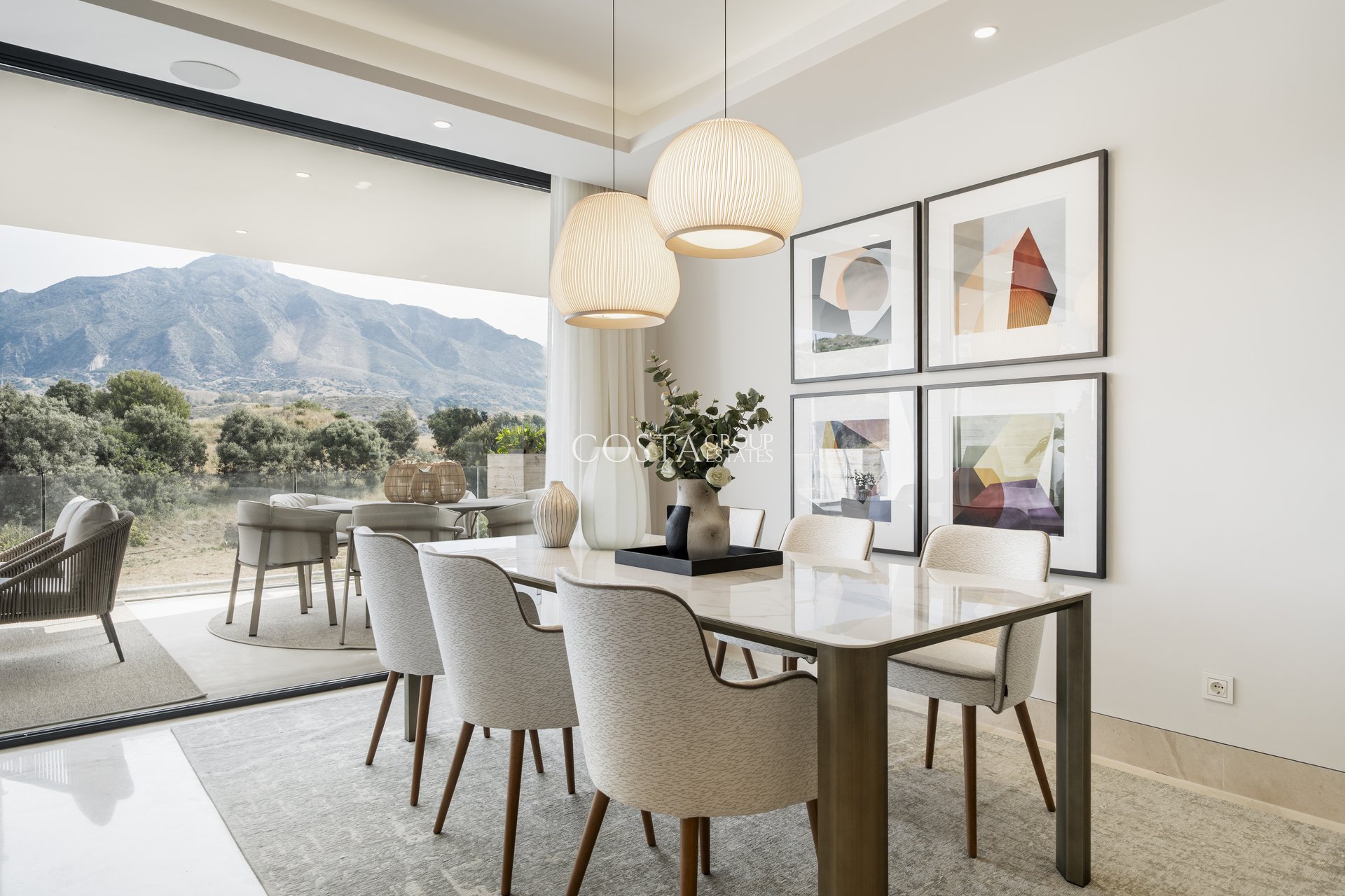 Neue Gebäude - Apartments -
Marbella