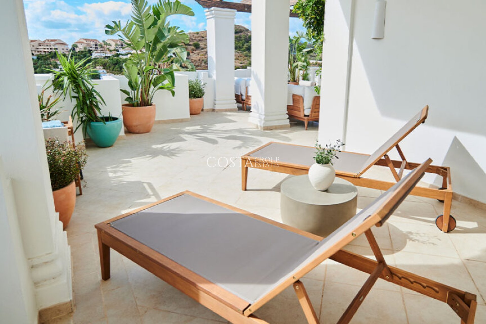 Neue Gebäude - Apartments -
Marbella