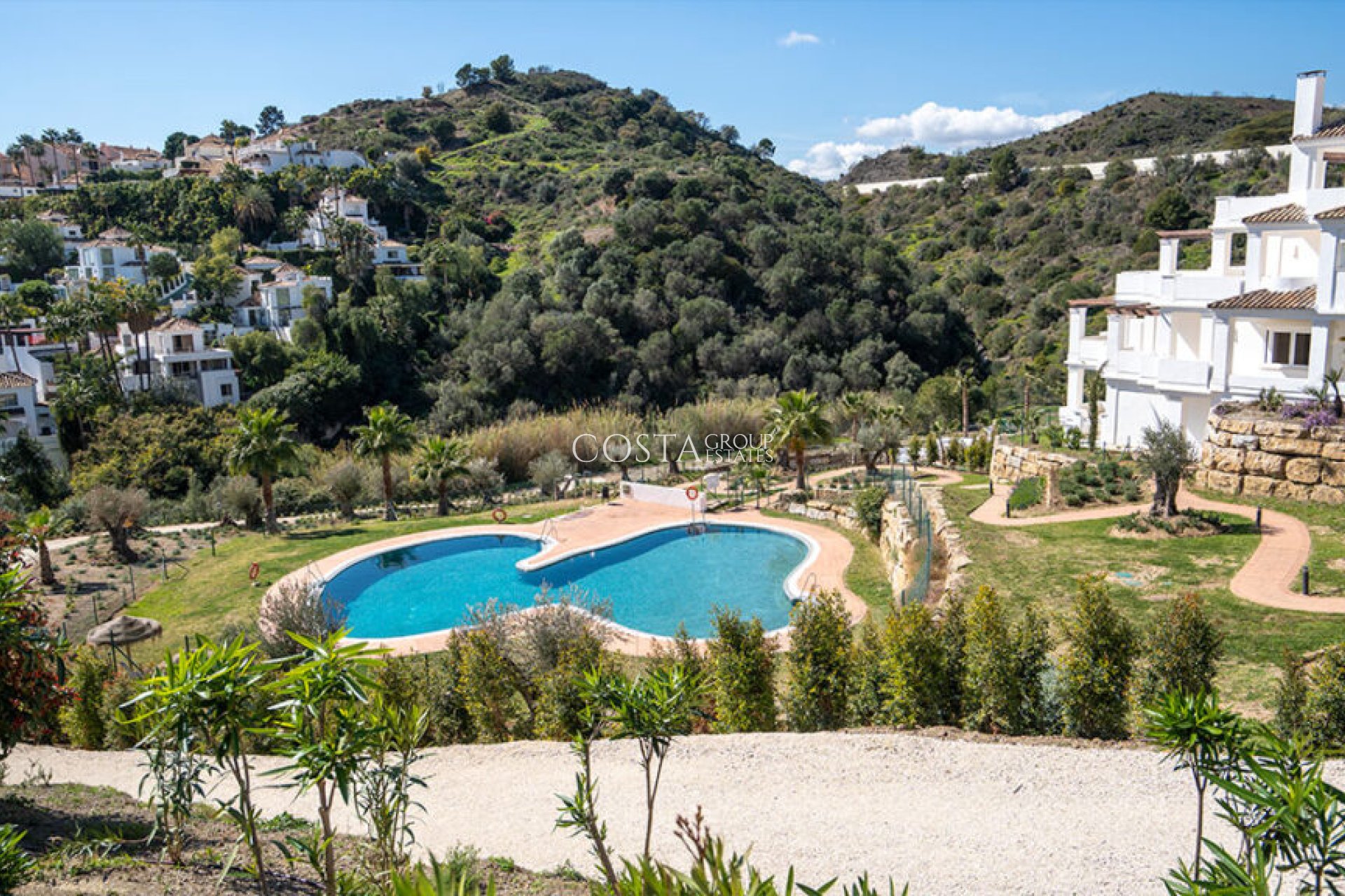 Neue Gebäude - Apartments -
Marbella