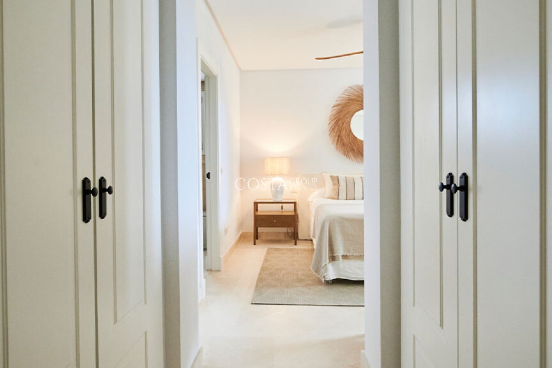 Neue Gebäude - Apartments -
Marbella