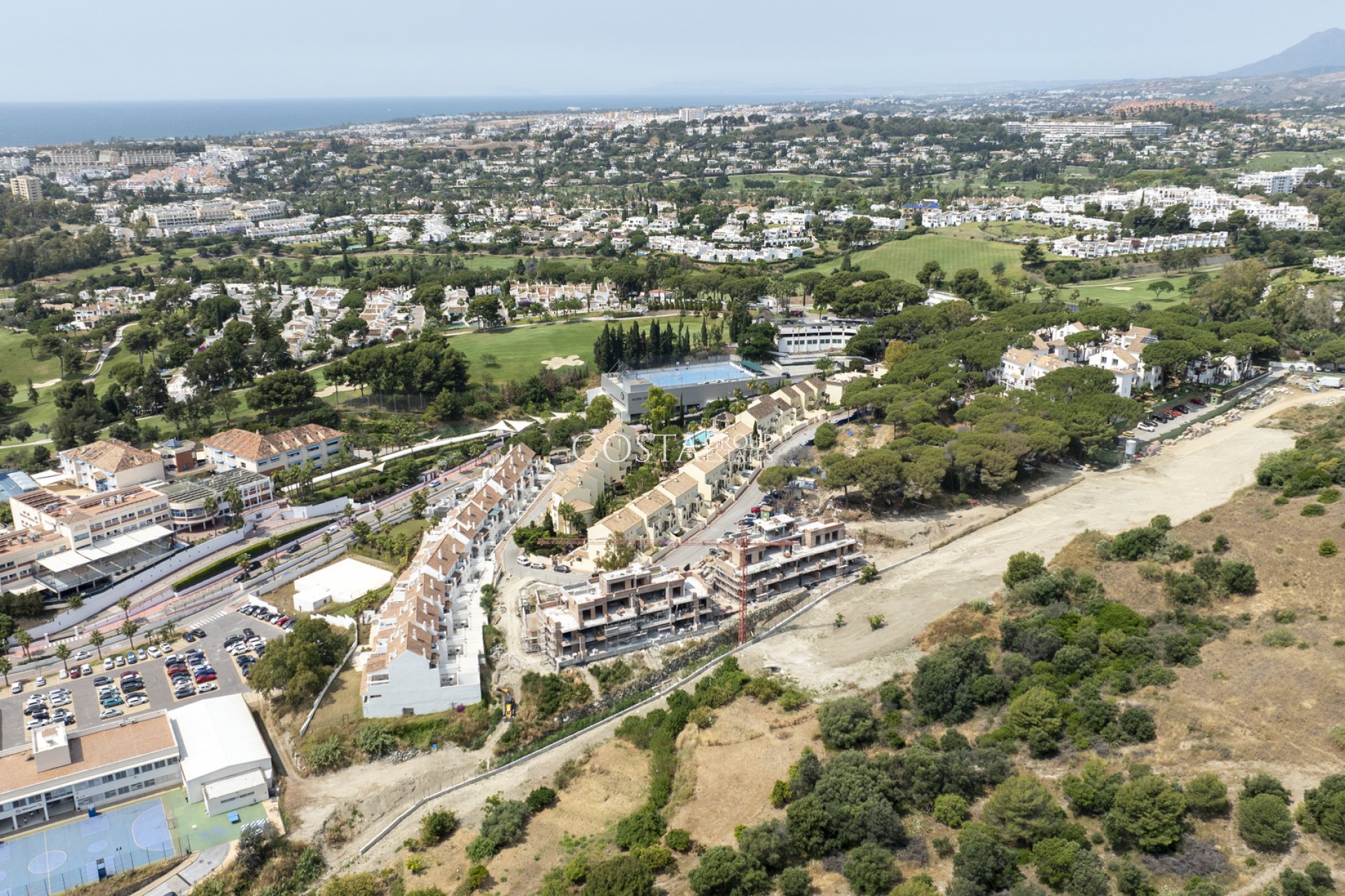 Neue Gebäude - Apartments -
Marbella