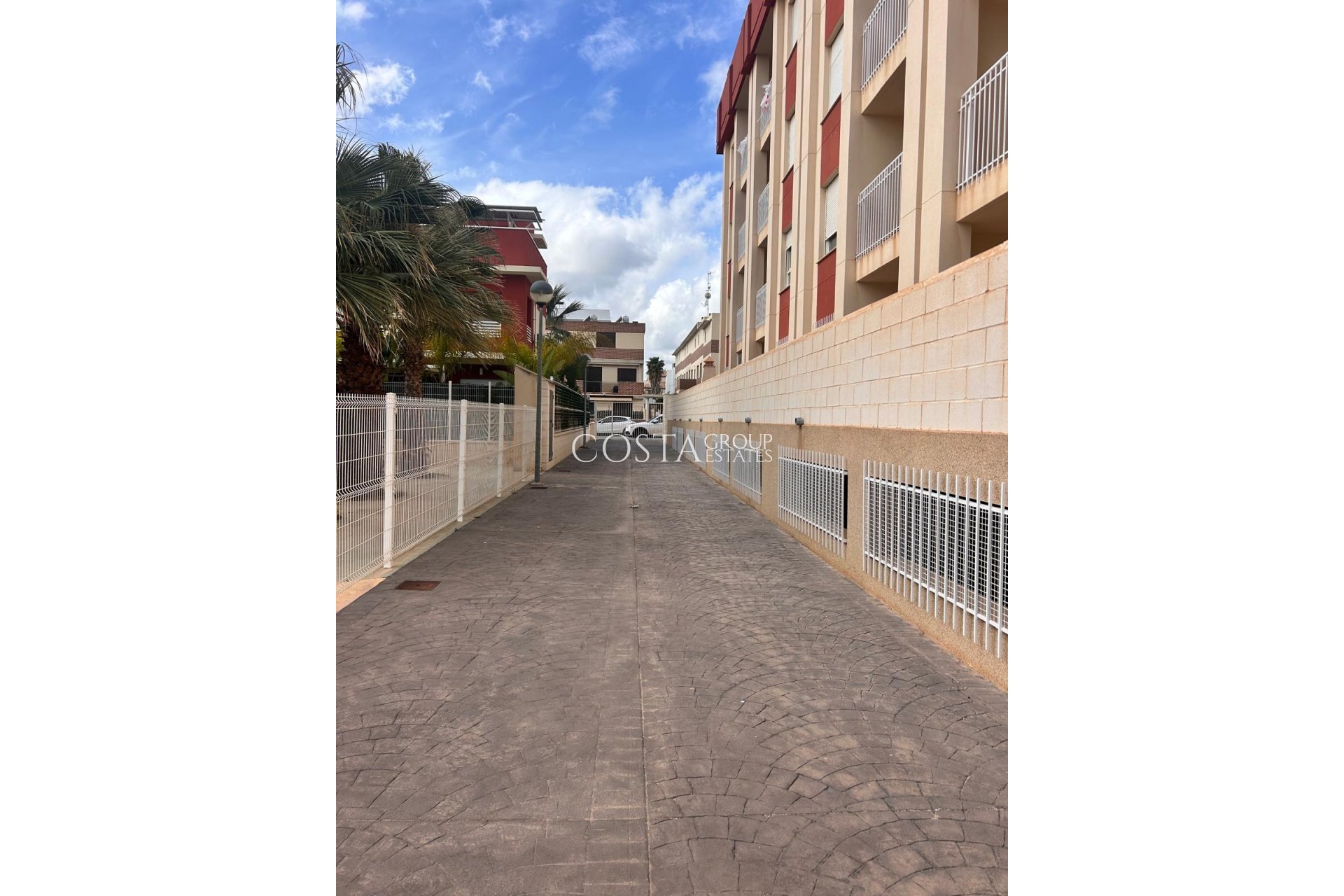 Neue Gebäude - Apartments -
Orihuela Costa - Orihuela