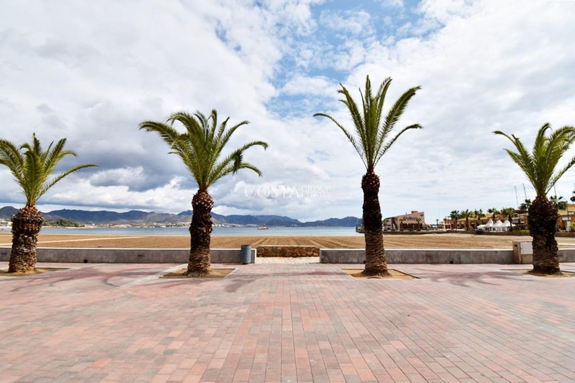 Neue Gebäude - Apartments -
Puerto de Mazarron - Playa del Puerto