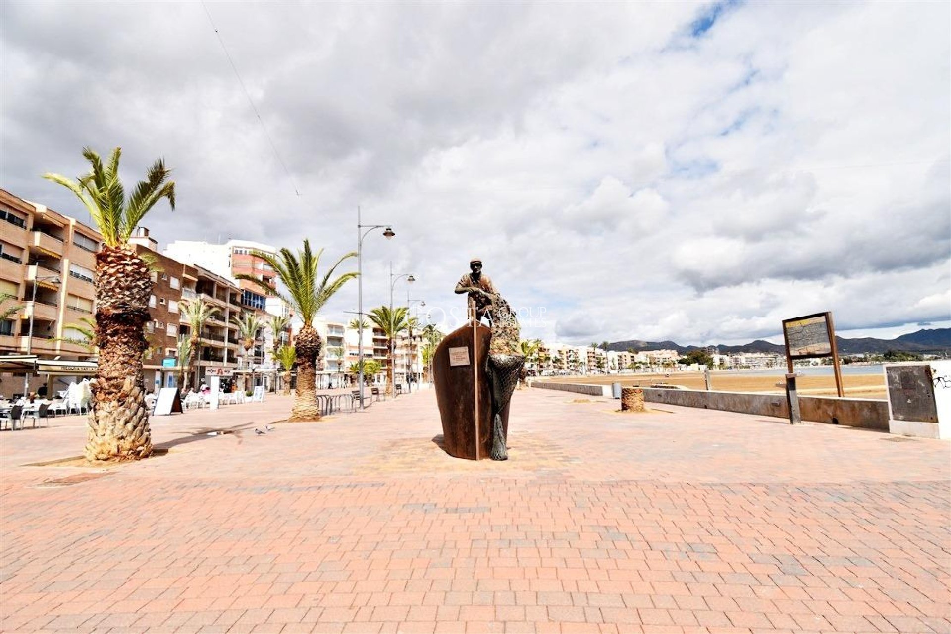 Neue Gebäude - Apartments -
Puerto de Mazarron - Playa del Puerto