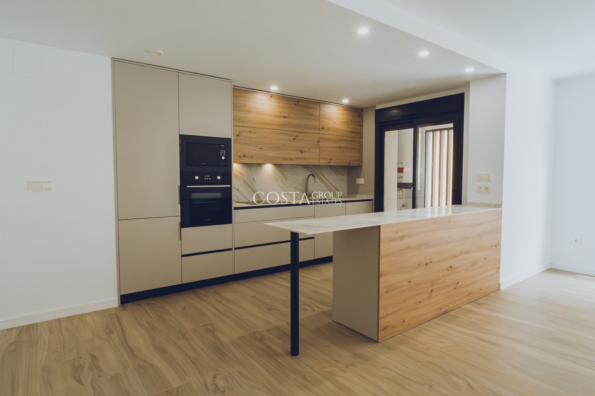 Neue Gebäude - Apartments -
Redován