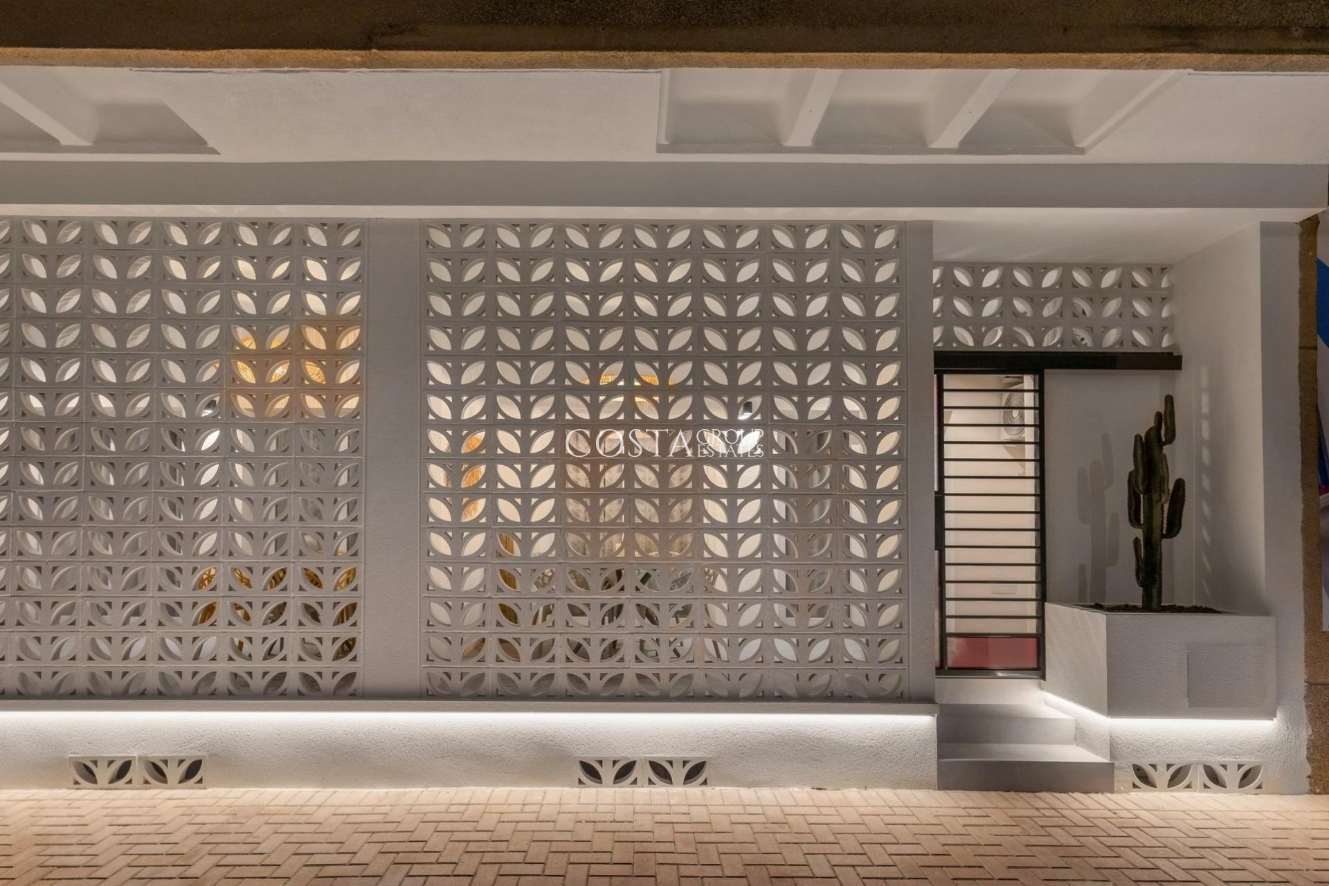 Neue Gebäude - Apartments -
Torrevieja - Playa Los Naufragos