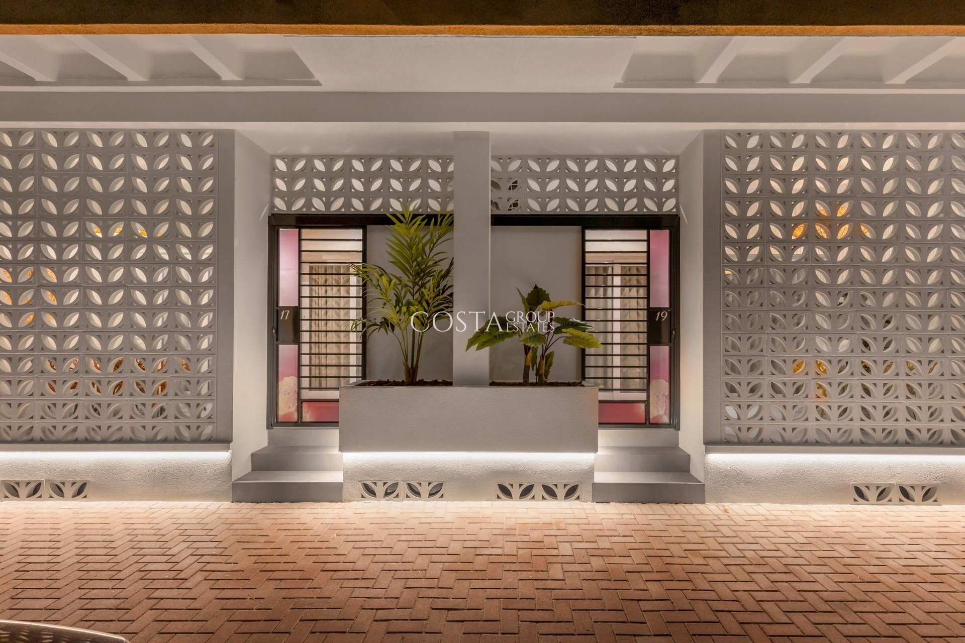 Neue Gebäude - Apartments -
Torrevieja - Playa Los Naufragos