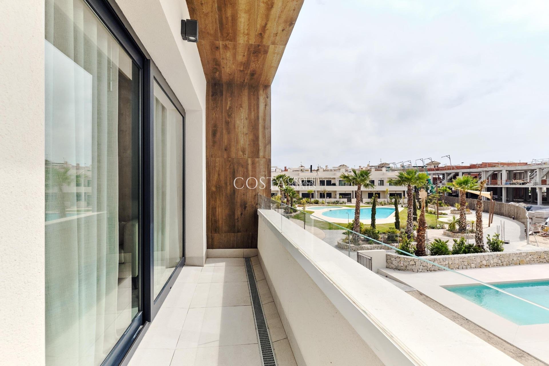 Neue Gebäude - Apartments -
Torrevieja - Villa Amalia