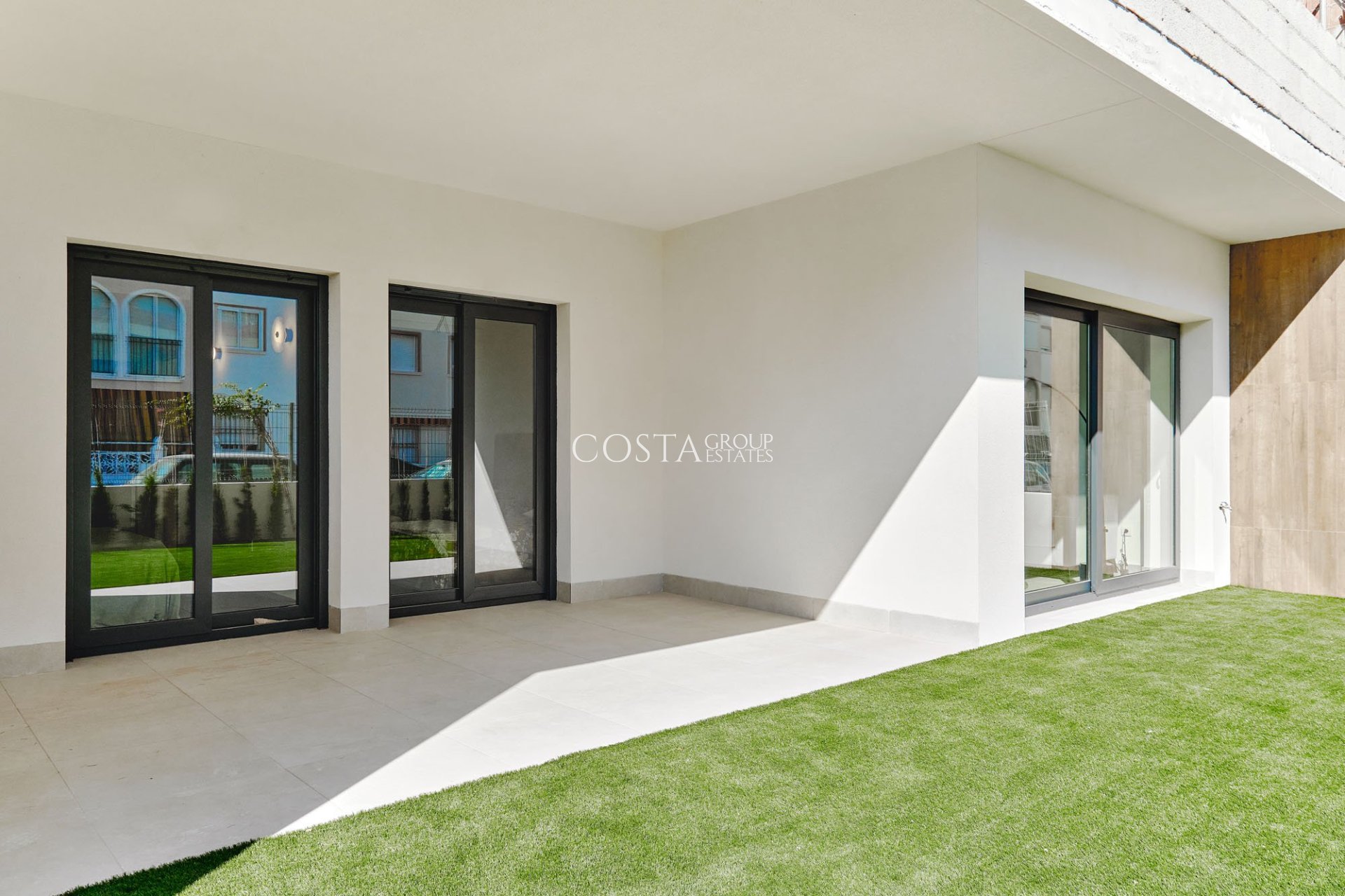 Neue Gebäude - Apartments -
Torrevieja