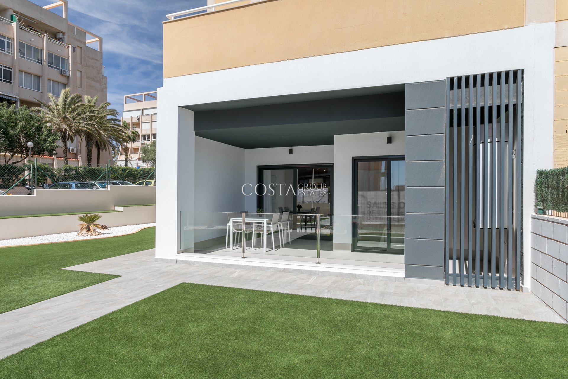 Neue Gebäude - Apartments -
Torrevieja