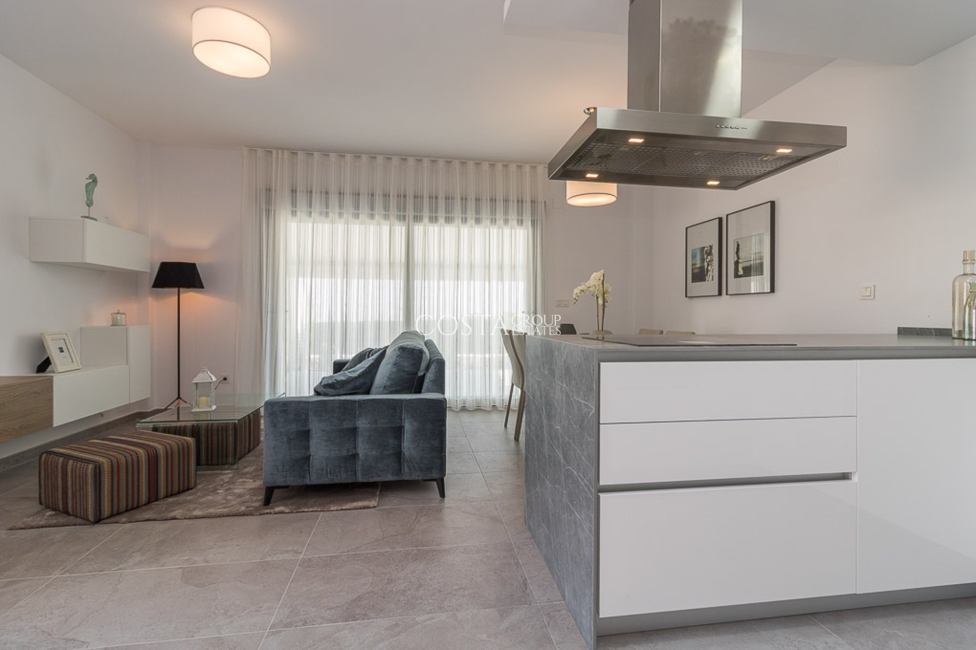 Neue Gebäude - Apartments -
Torrevieja
