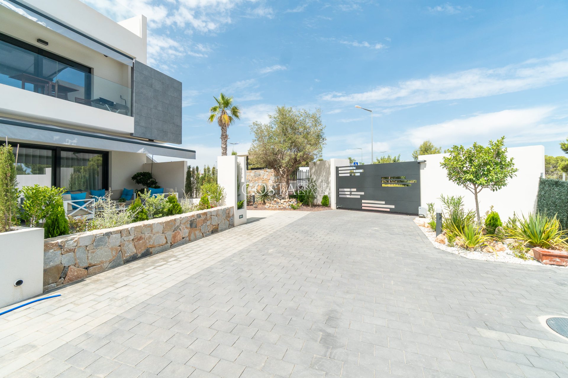 Neue Gebäude - Apartments -
Torrevieja