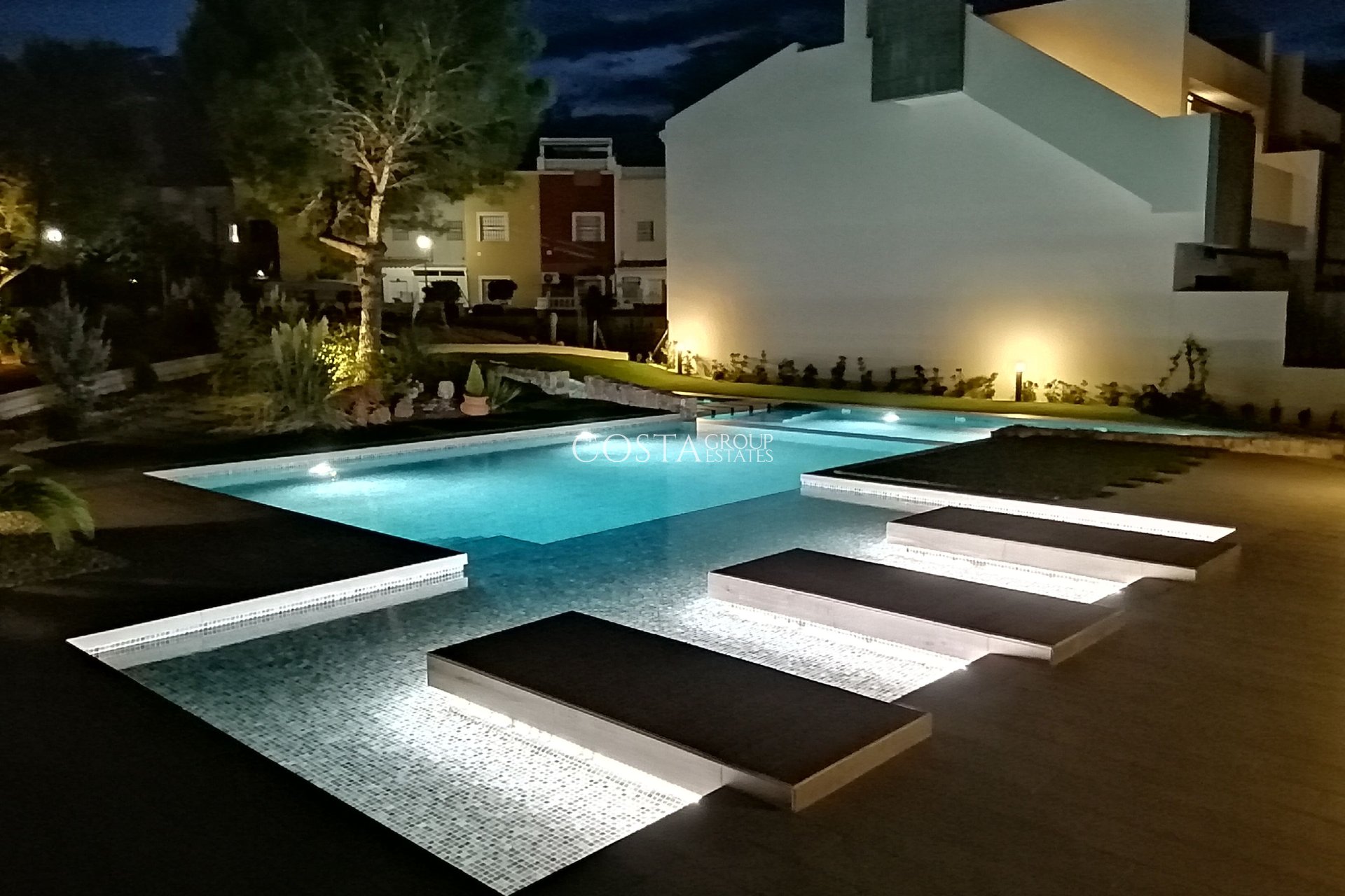 Neue Gebäude - Apartments -
Torrevieja