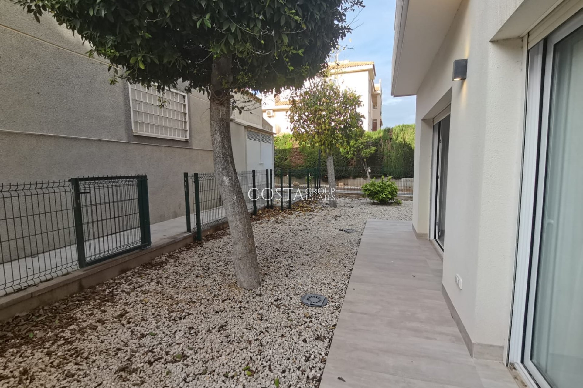 Neue Gebäude - Apartments -
Torrevieja