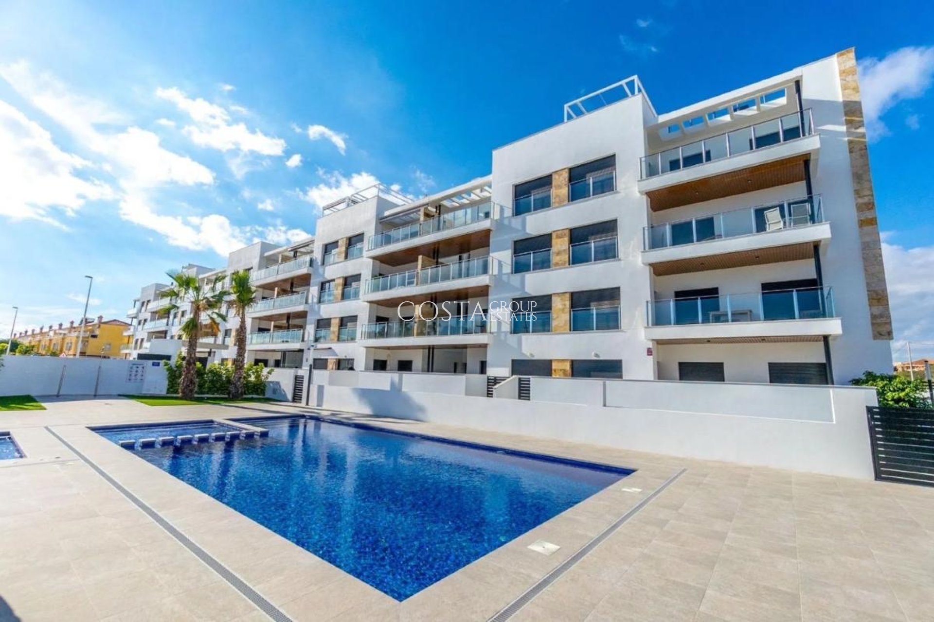 Neue Gebäude - Apartments -
Torrevieja